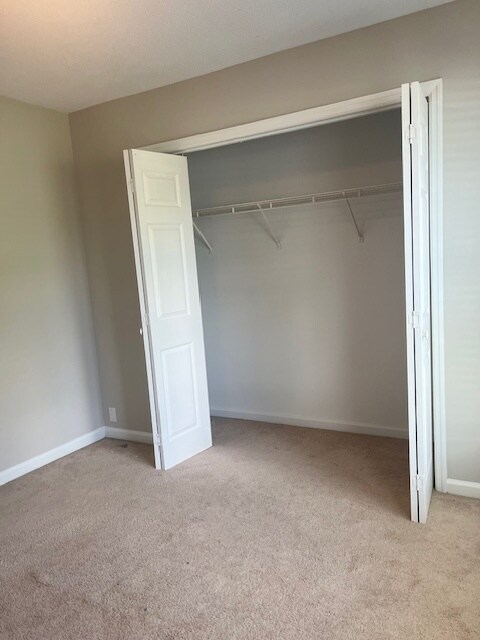 Building Photo - 705 Shannon Ridge Dr