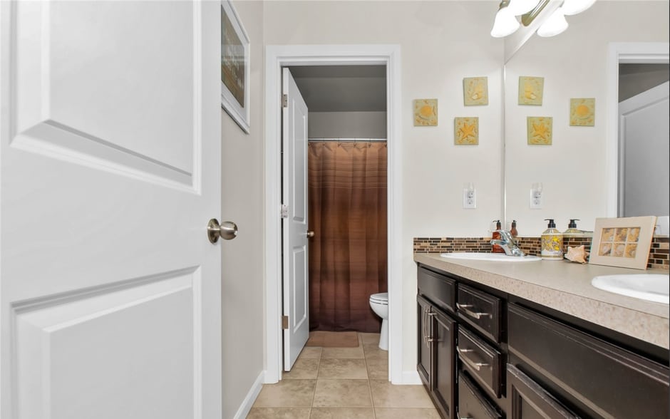 Building Photo - 3358 Nova St NE