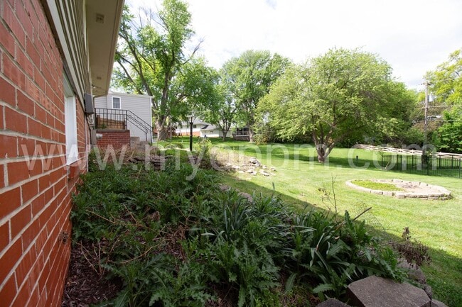 Building Photo - UPDATED 4bedroom Ranch Home!  $600 off the Deposit!!!