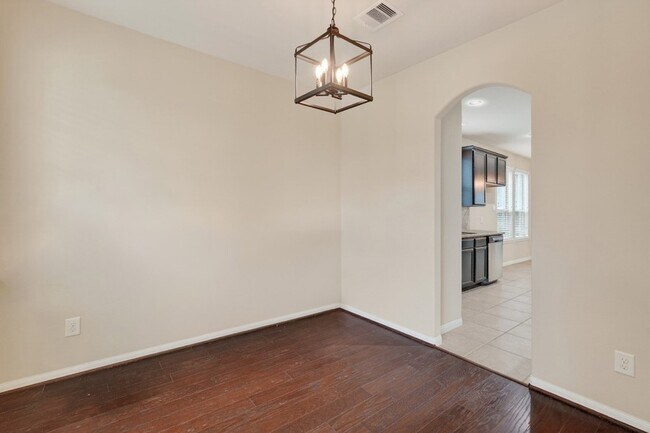 Building Photo - 13302 Hidden Valley Dr