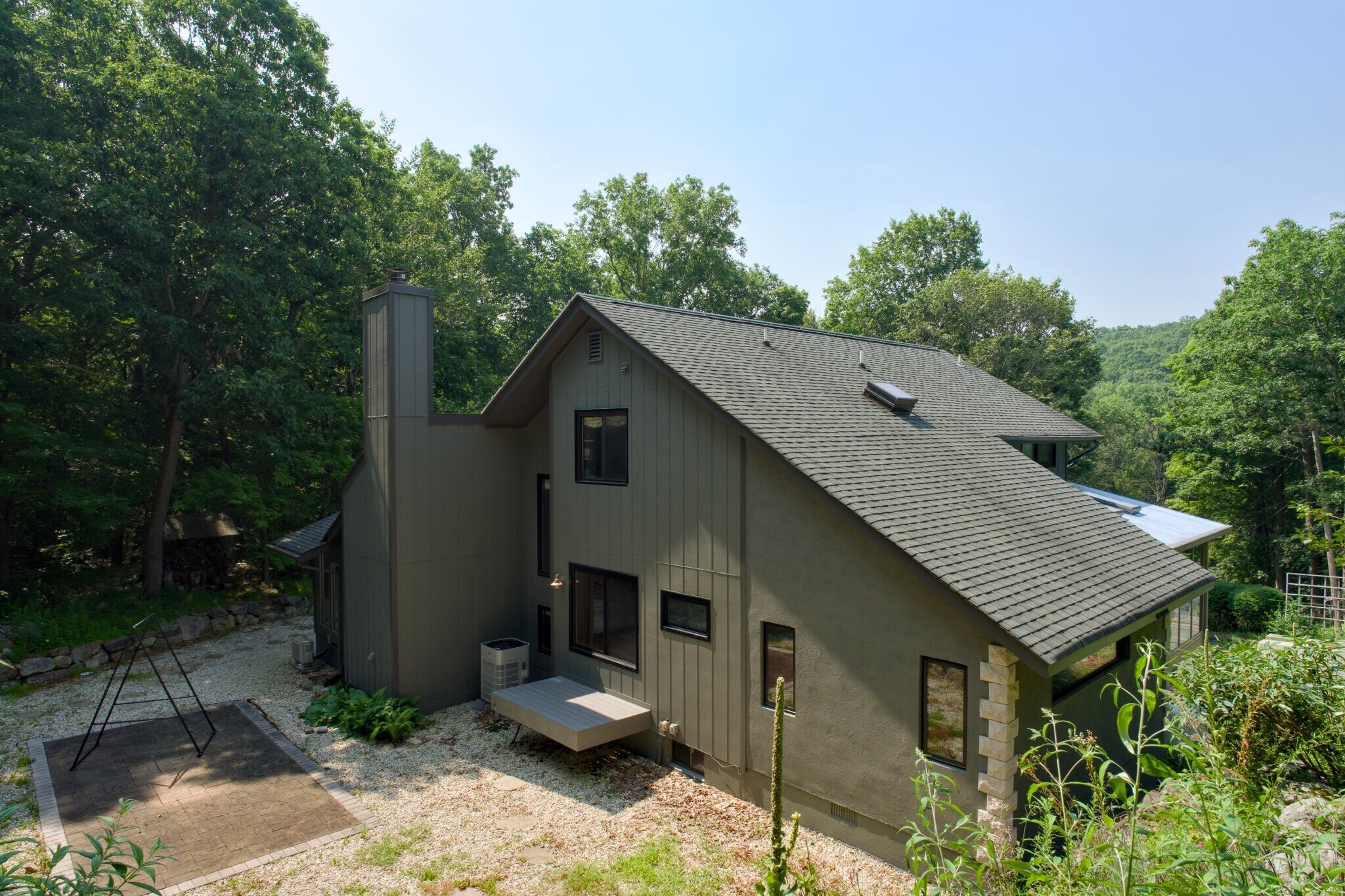 Building Photo - 329 Glen Rd