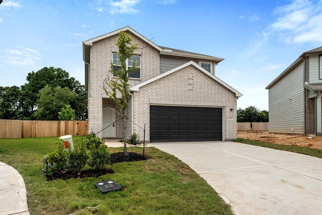 Building Photo - 15347 Abella Dr