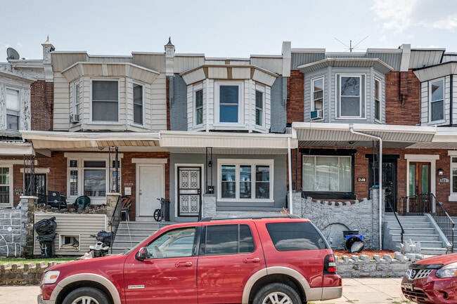 Building Photo - 5626 Lansdowne Ave