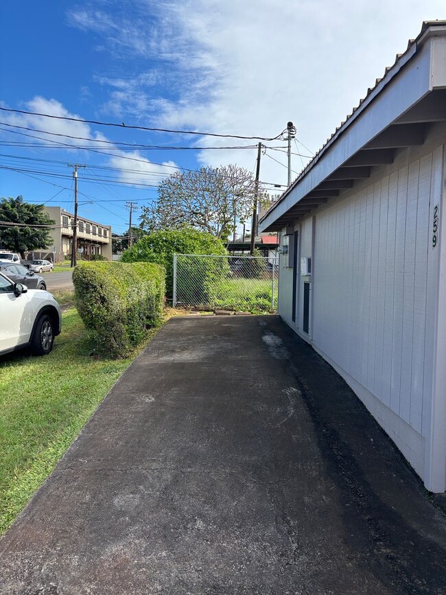 Building Photo - Wahiawa - California Ave - Studio Cottage ...