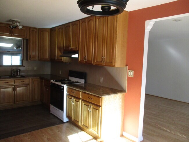 Building Photo - 18649 Chase St