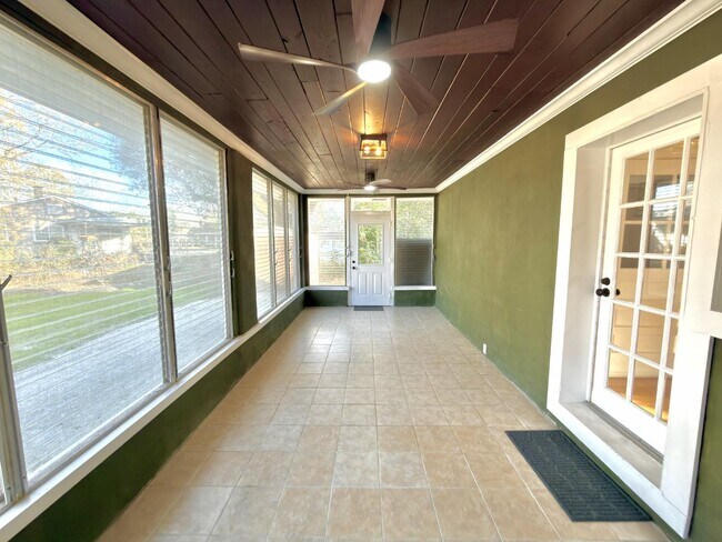 Building Photo - 1216 Eastwood Ave