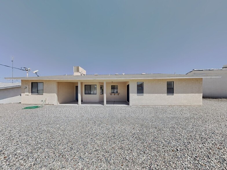Building Photo - 3060 Ironwood Dr