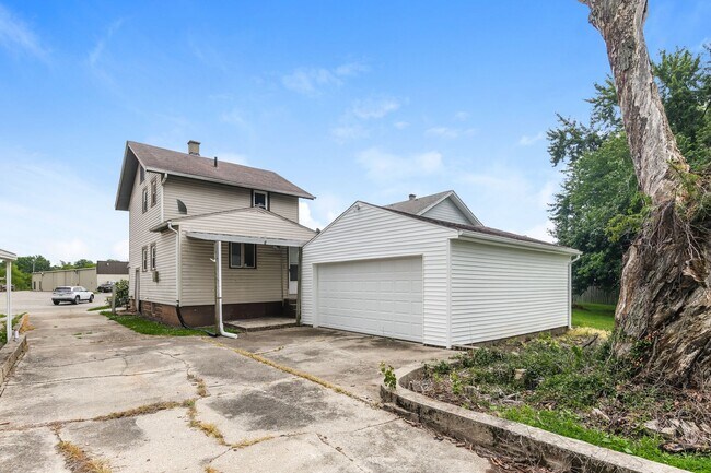 Building Photo - Nice 2 Bed 1 Bath Single Family Home!