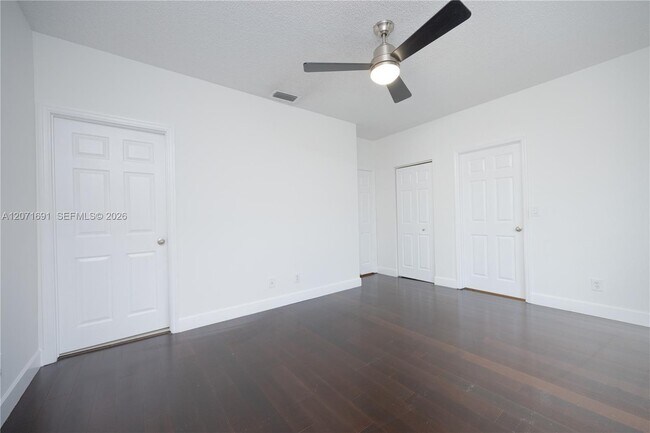 Building Photo - 16219 Emerald Cove Rd