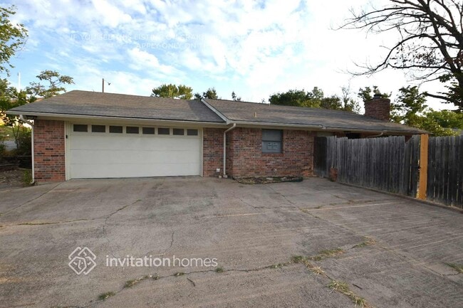Building Photo - 101 Roselawn Dr