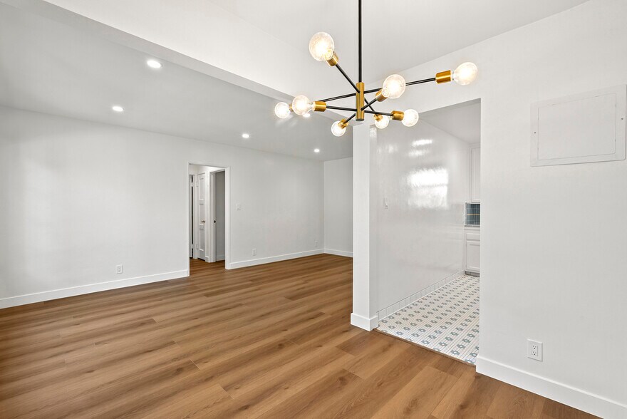 Building Photo - 1527 Laurel St