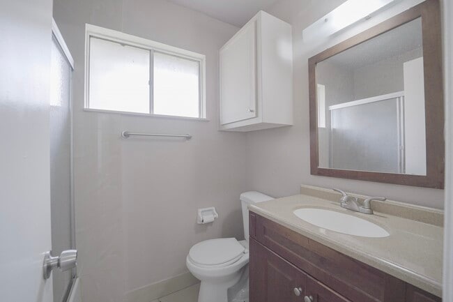 Building Photo - 9811 Mango St