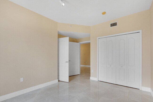 Building Photo - 11033 Legacy Blvd