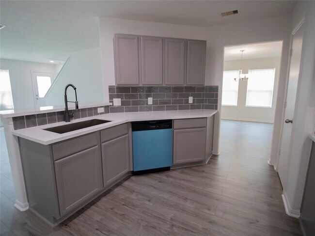 Building Photo - 2314 Zephyr Ln
