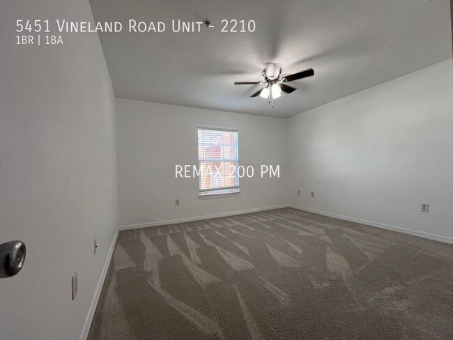 Building Photo - Beautiful One Bedroom Condo