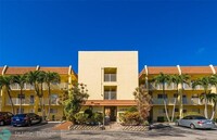 Building Photo - 6700 Royal Palm Blvd