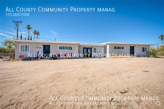 Building Photo - Move in Ready Studio in Twentynine Palms!