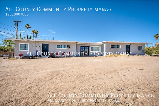 Building Photo - Move in Ready Studio in Twentynine Palms!