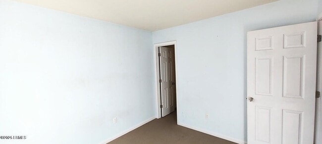 Building Photo - 17 Harbison Pl