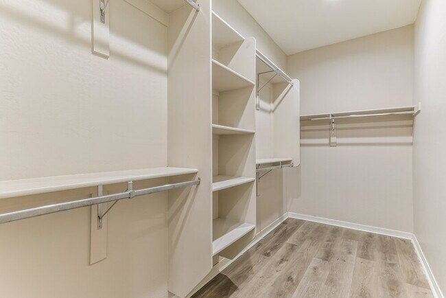 Building Photo - 20364 E Carriage Wy