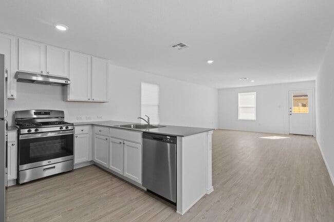 Building Photo - 7602 Chancery Gate