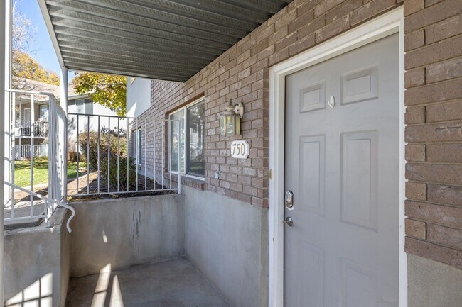 Building Photo - 750 N 1060 W