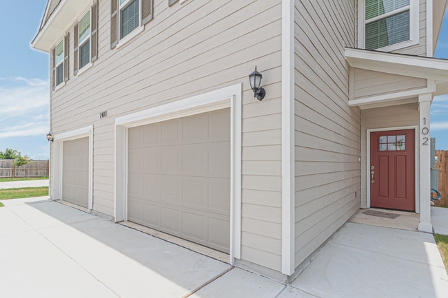 Building Photo - 7411 Gramercy Way