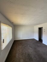 Building Photo - 1202 E 26th Ave