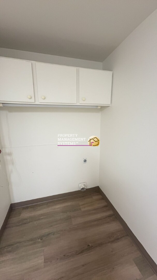 Building Photo - 824-826 E White Maple Way (3700 S)