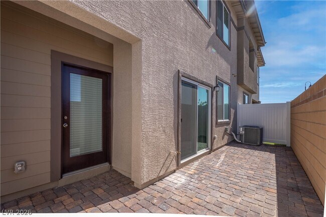 Building Photo - 3302 Viola Hls Ave