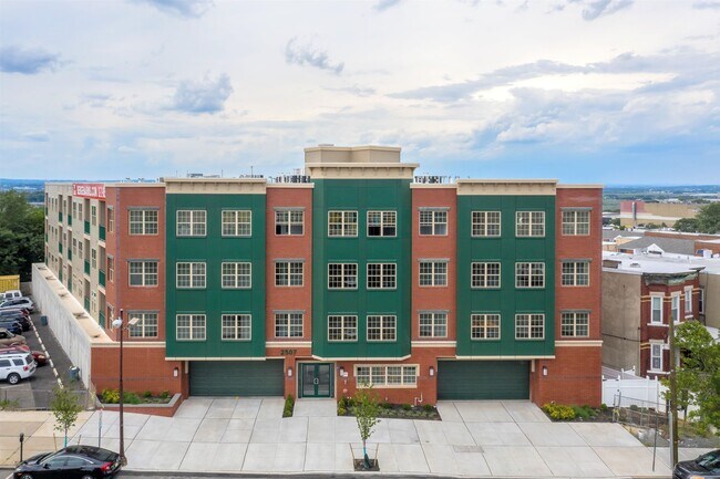 Primary Photo - 2507 John F. Kennedy Blvd