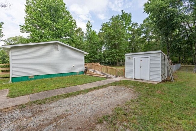 Building Photo - 7155 Gatewood Rd