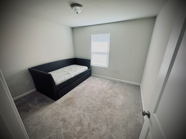 Building Photo - 58 Cool Breeze Lp