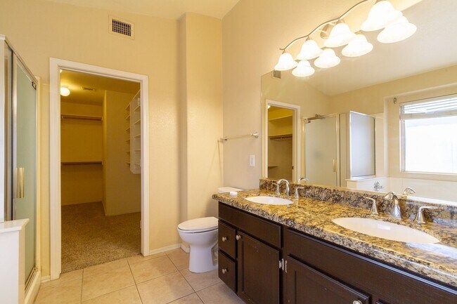 Building Photo - AMAZING 4 BED, 2.5 BATH HOME LOCATED NEAR 67TH AVE & UNION HILLS