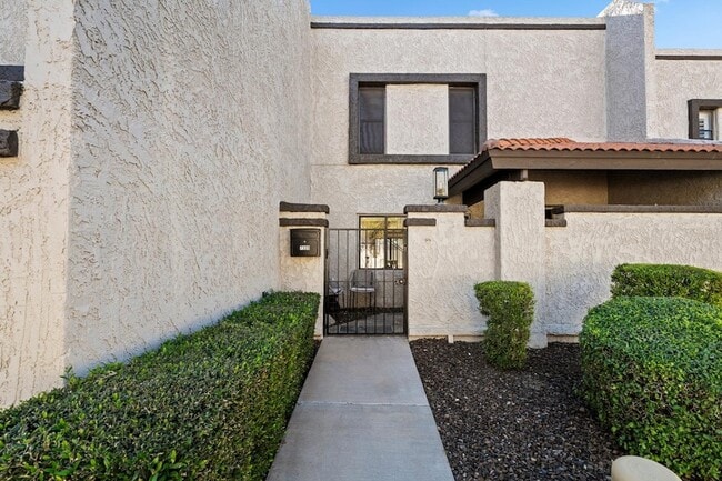 Building Photo - 7339 E Northland Dr