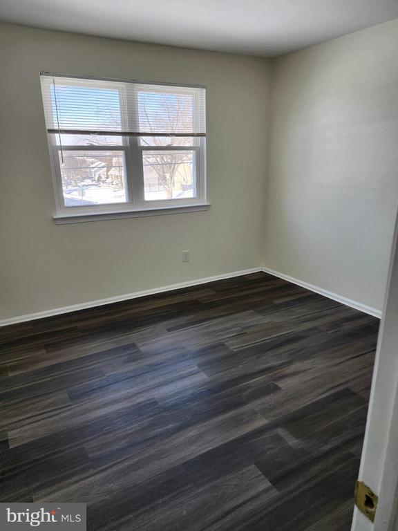 Building Photo - 13 Reliance Ct