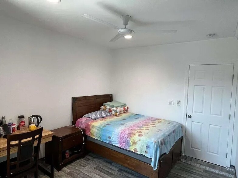 Building Photo - 119 S Curtis Ave