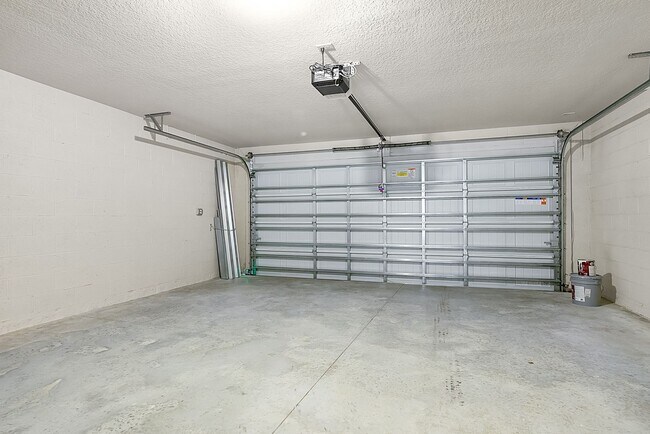 Building Photo - 1063 Grantham Ln