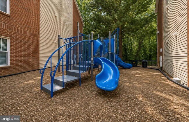 Building Photo - 3308 Wyndham Cir