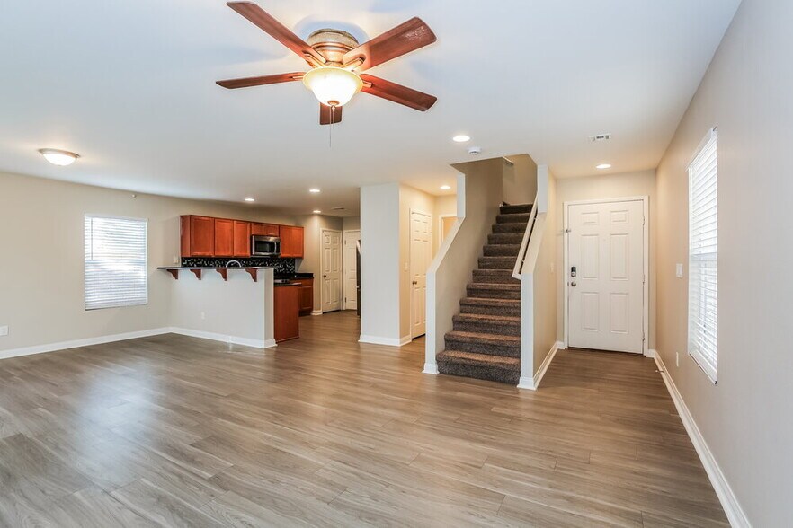 Building Photo - 7942 Bliss Hill Ct