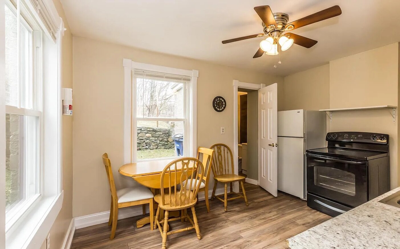 Kitchen - 21 Birch St