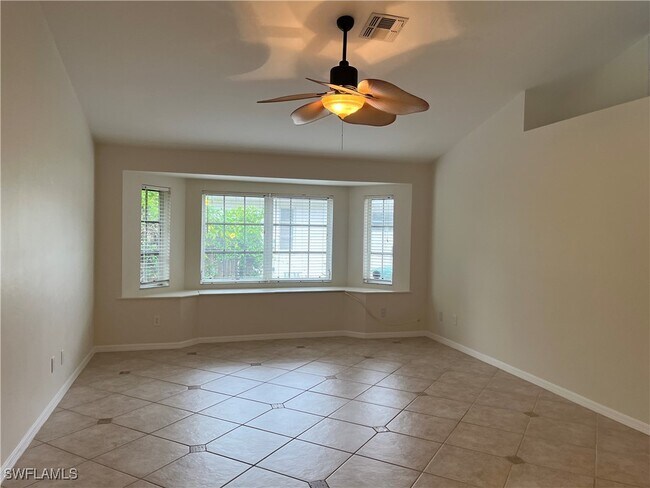 Building Photo - 385 Ashbury Way