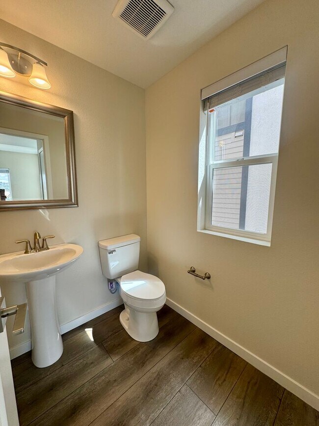 Building Photo - New Construction 3 Bedroom Townhome in University Park