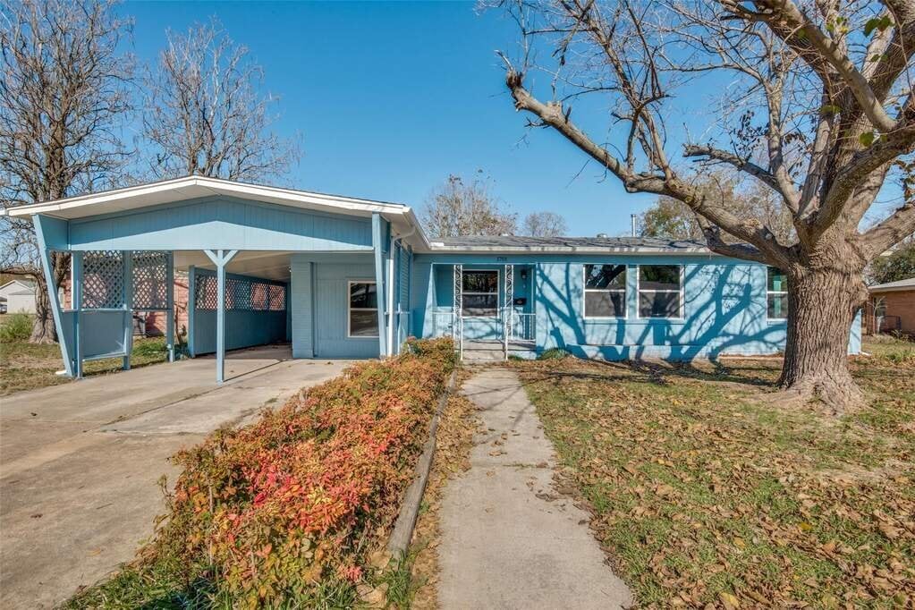 Building Photo - 1701 Merrywood Way