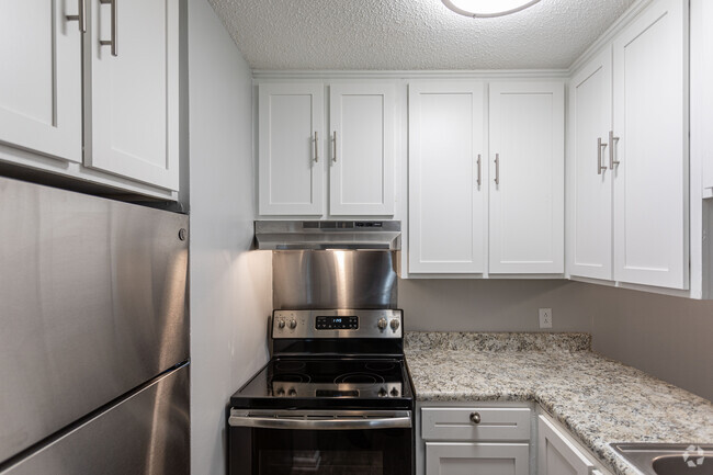 2BR, 1BA - 927SF - Mosaic Apartments