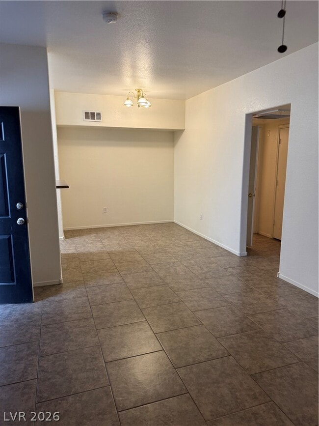 Building Photo - 45 Maleena Mesa St