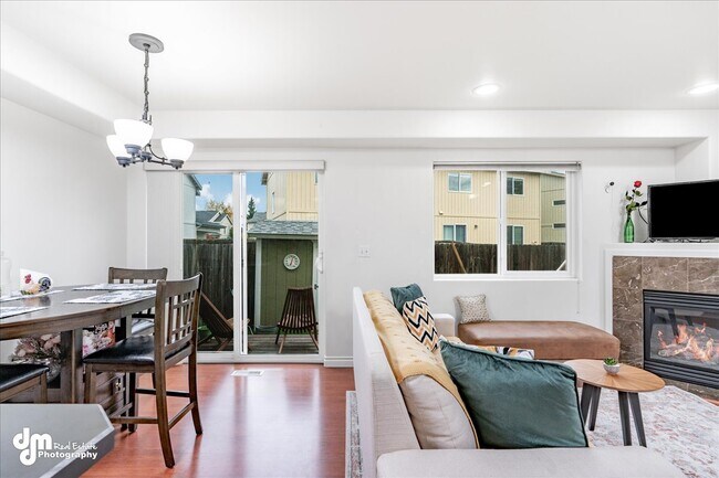 Building Photo - 299 Skwentna Dr