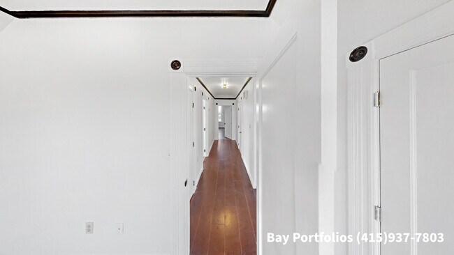 Building Photo - 1239 Haskell St