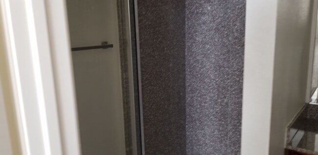 Building Photo - Beautiful 2 bedroom condo for Rent