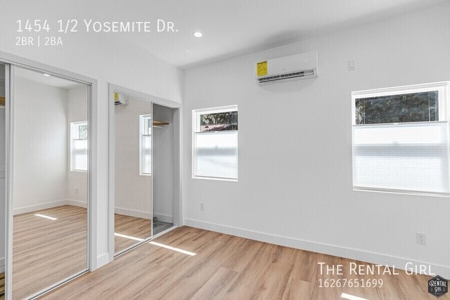 Building Photo - 1454 1/2 Yosemite Dr.-